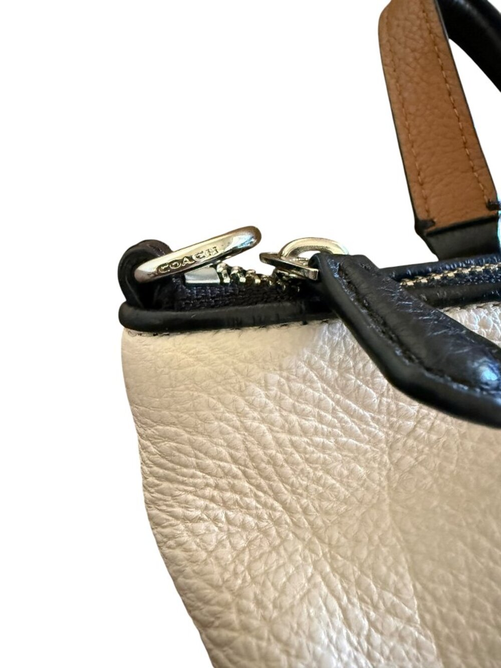 Vintage Coach Leather Kelsey Satchel Cream Black Trim Crossbody Bag - Picture 6 of 7